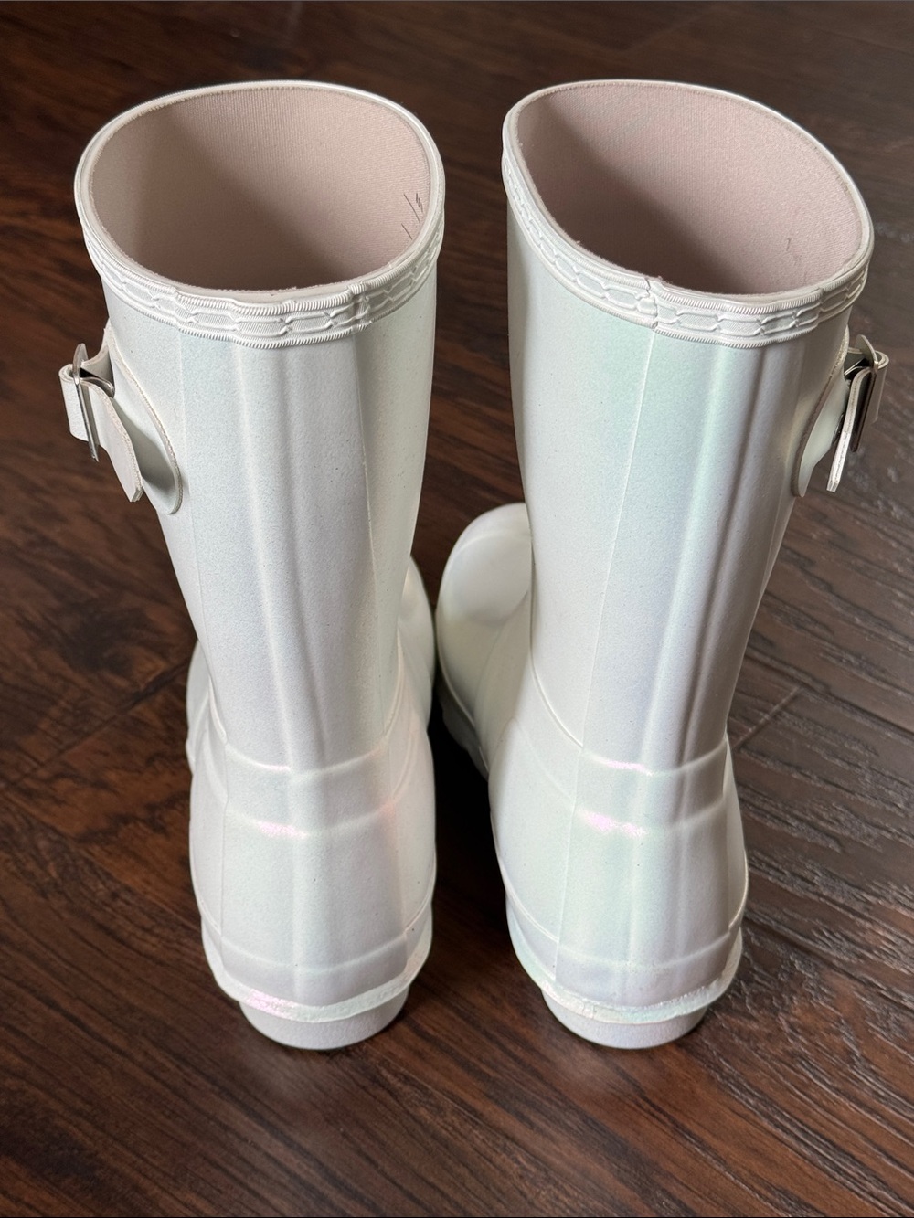 Hunter Iridescent Pearl Gloss Rain Boots - White with Sparkly Pink/Green Shimmer - Picture 4 of 9